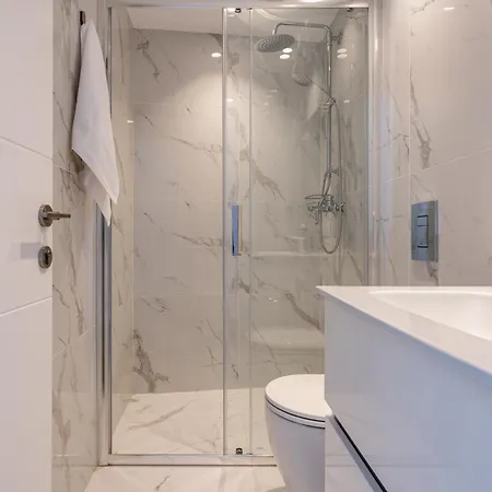 C Apartament *
